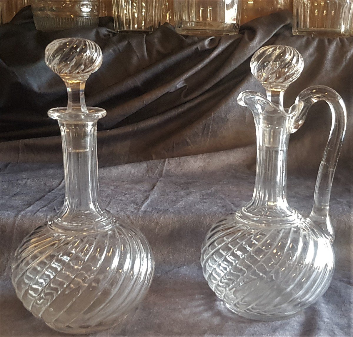 Vassoio e due bottiglie in vetro Baccarat modello Bambous Tors-photo-3