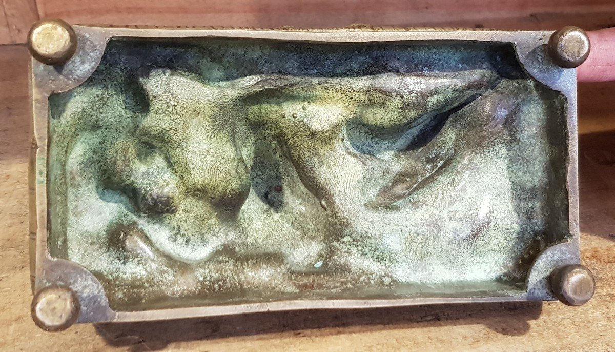 Scatola antica in bronzo  con apertura meccanica Erotica celata-photo-6