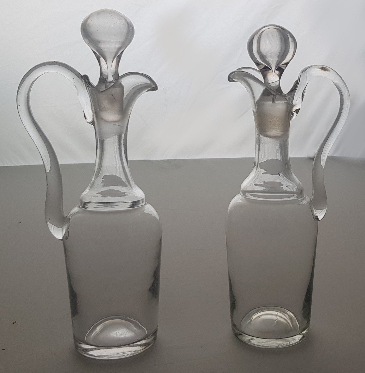 Proantic: Coppia boccette antiche per olio e aceto in vetro soffiato