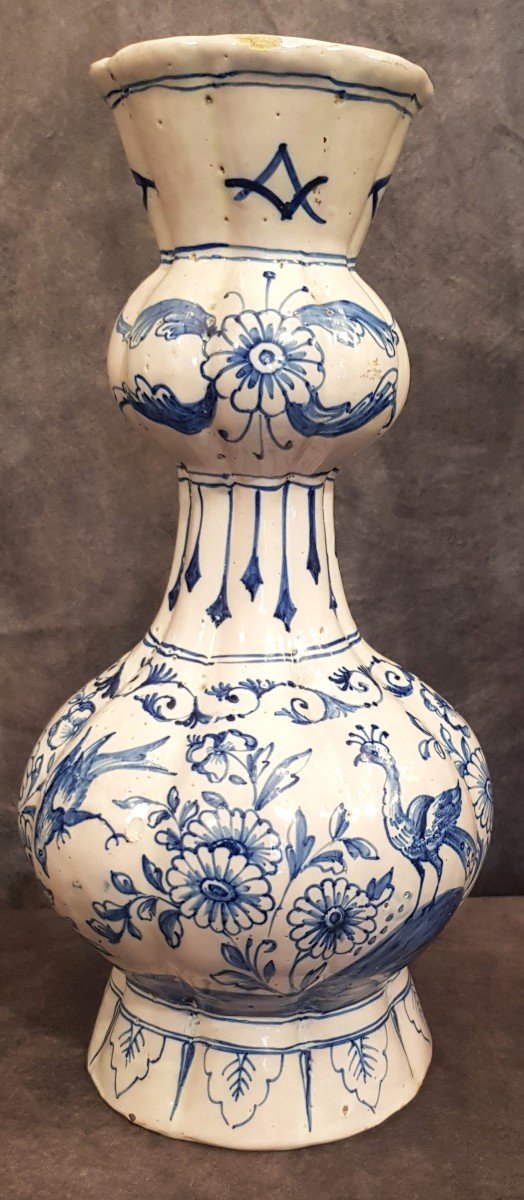 Antico vaso  in ceramica Knobble  dipinto a mano in blu Paesi Bassi Delft