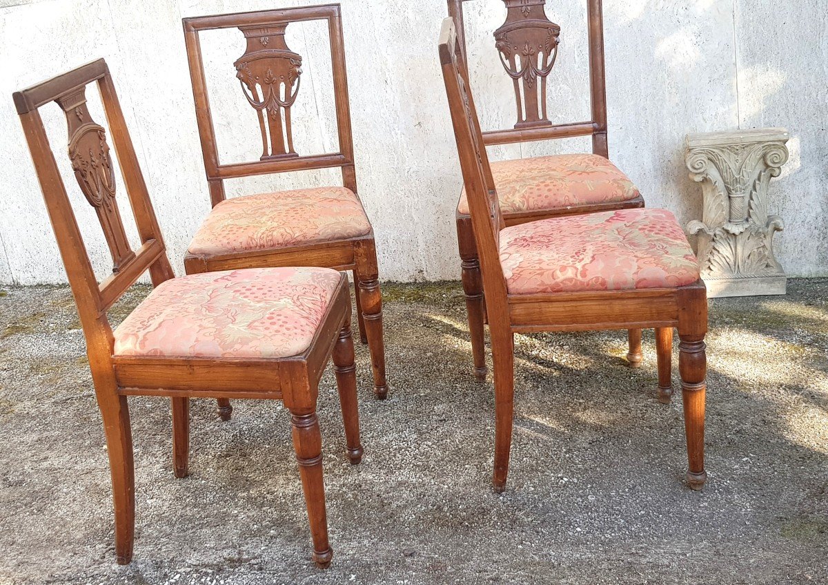 Gruppo di 4 sedie italiane antiche in noce fine '700-photo-2