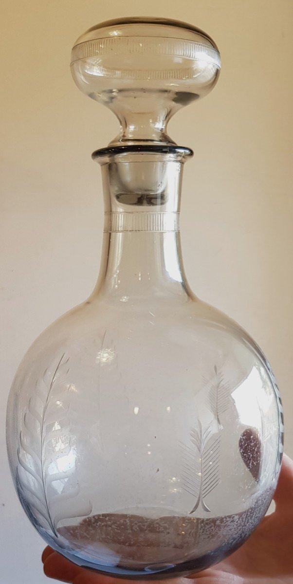 due bottiglie e una brocca in vetrodesign italiano degli anni '50-photo-3