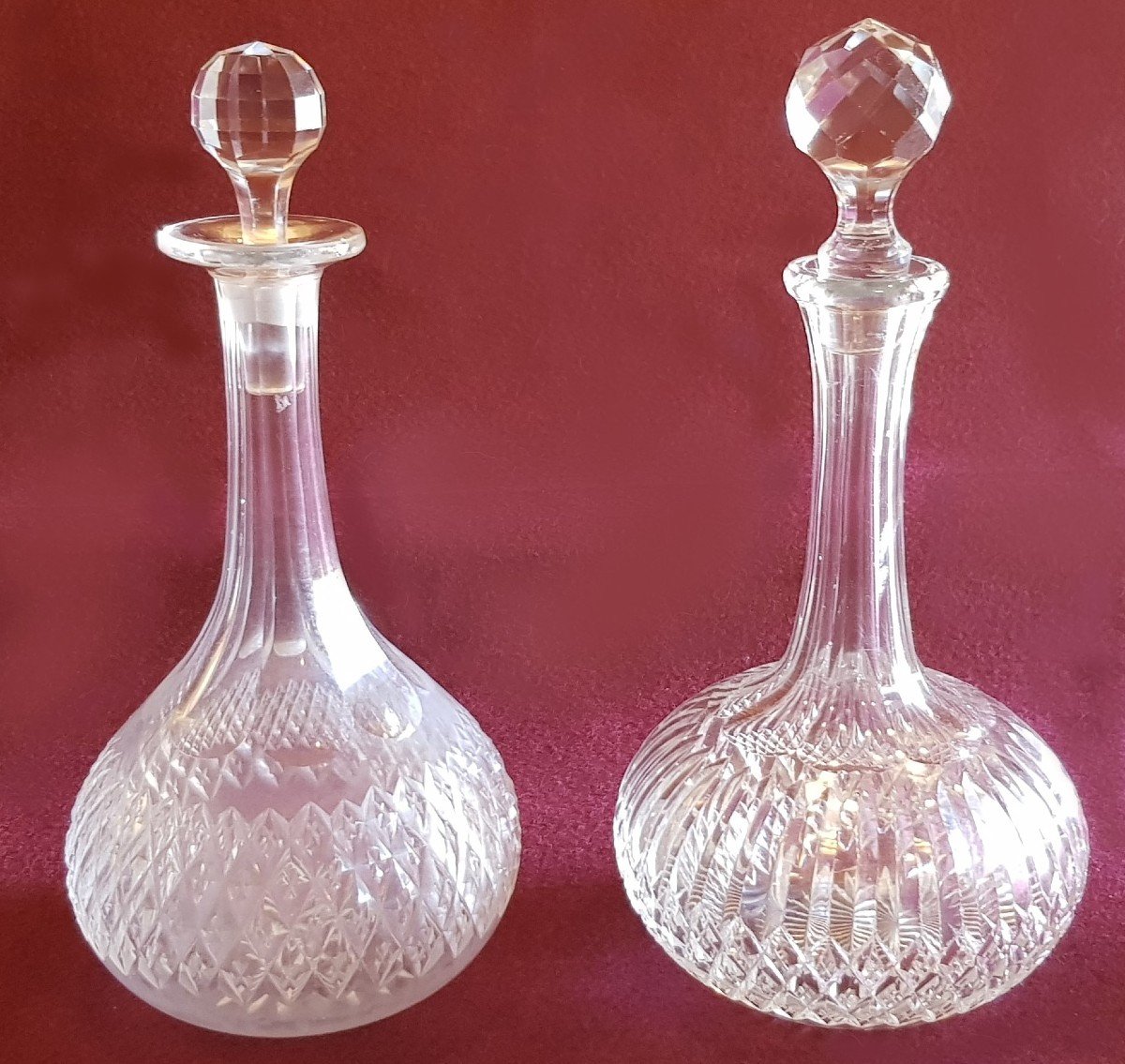 due antiche bottiglie decanter in cristallo di Boemia molato