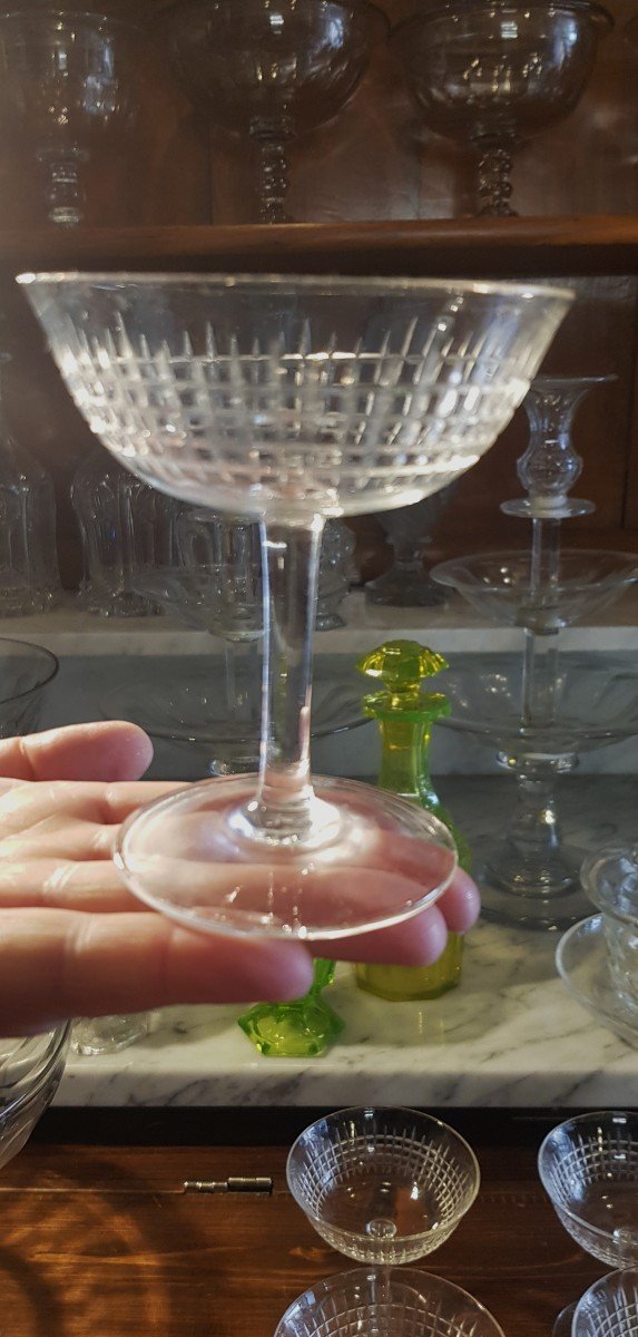 Set di 8 coppe da champagne in cristallo  simili al modello Nancy di Baccarat-photo-4