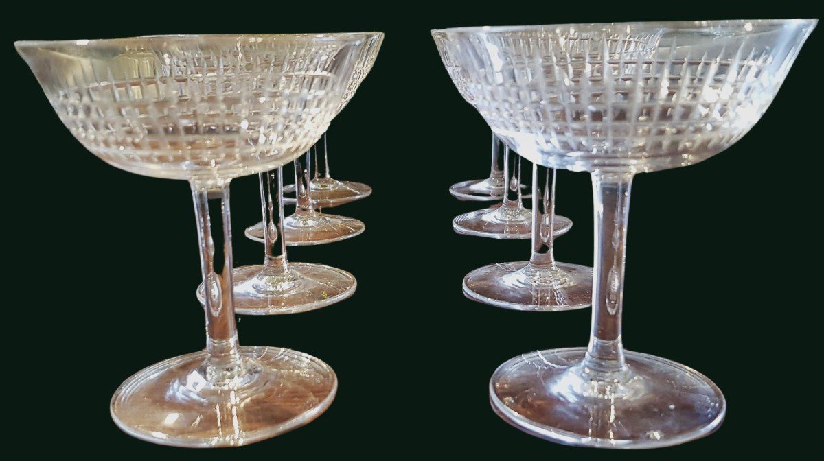 Set di 8 coppe da champagne in cristallo  simili al modello Nancy di Baccarat