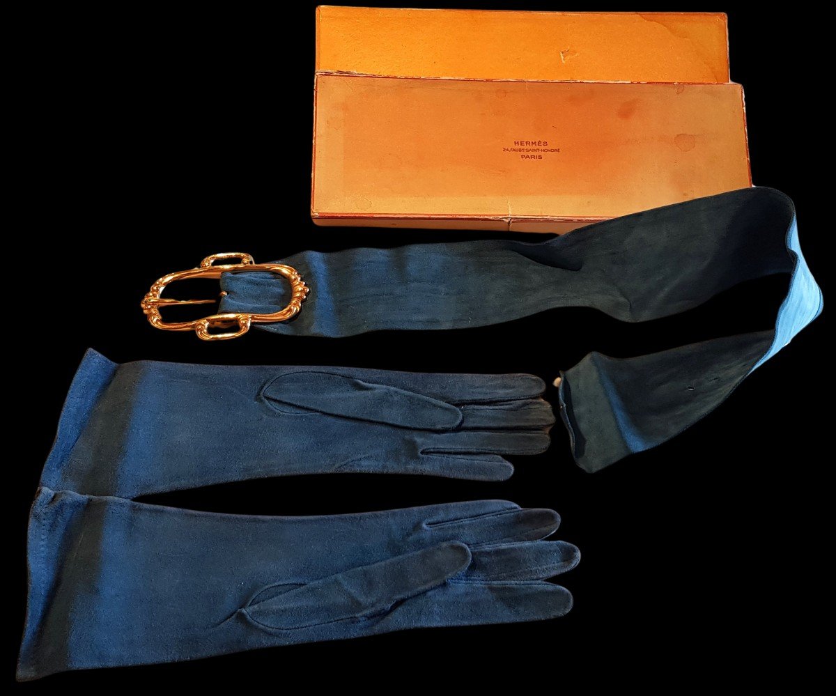 Guanti e cintura in pelle scamosciata di Hermès