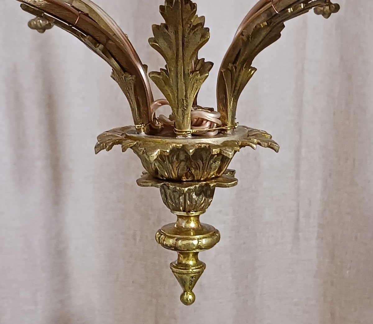 Lampadario neogotico metà '800 in bronzo lucido-photo-4