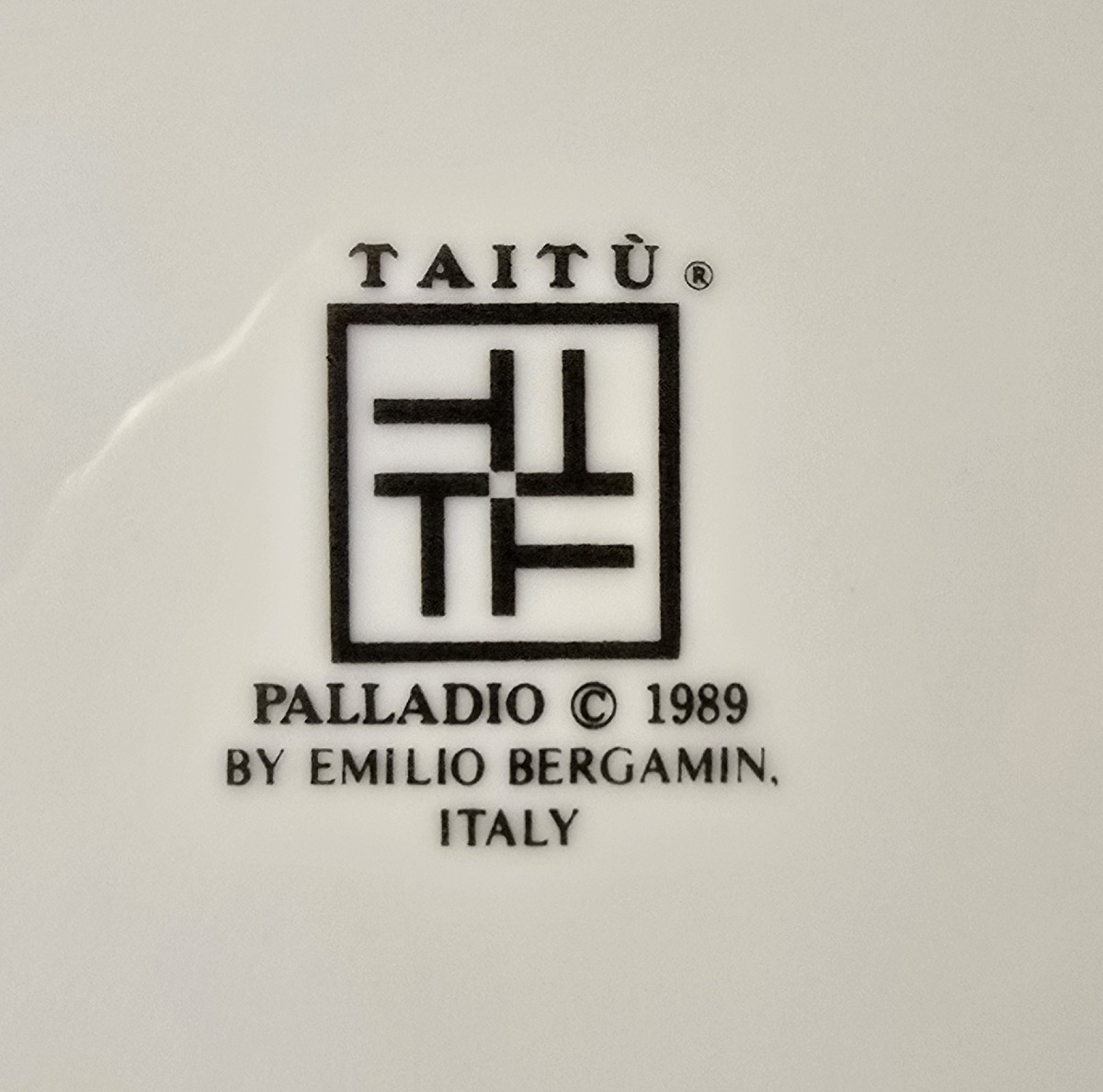 Servizio di 26 piatti in porcellana Taitù, modello Palladio, 1989.-photo-2