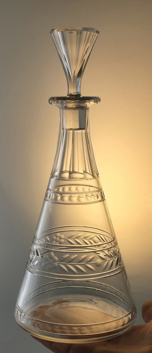 Serie di 9 antiche cbottiglie decanter in cristallo Baccarat, modello 8732 Empire-photo-2