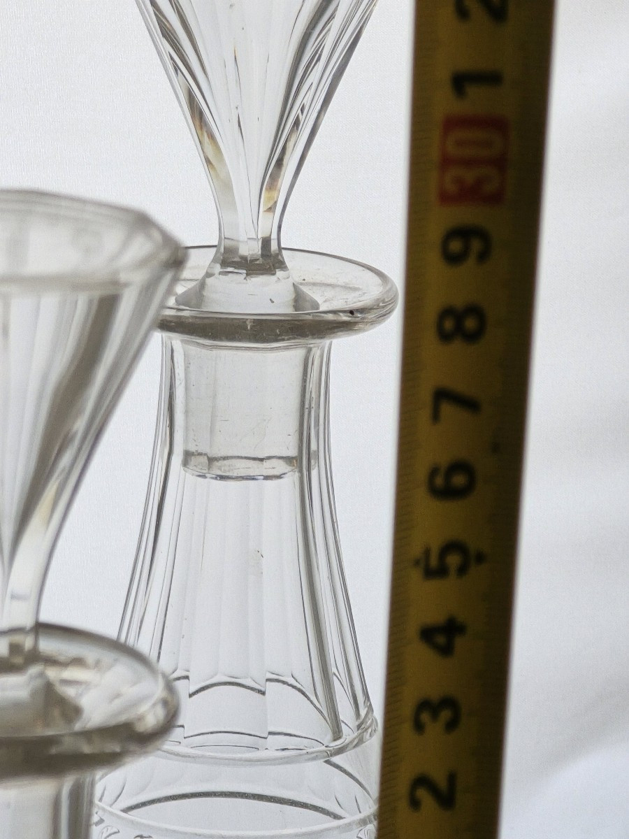 Serie di 9 antiche cbottiglie decanter in cristallo Baccarat, modello 8732 Empire-photo-4