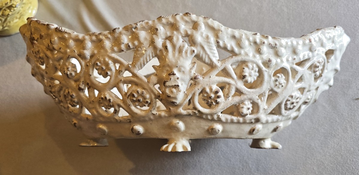 Lotto di tre antiche ceramiche traforate italiane-photo-1