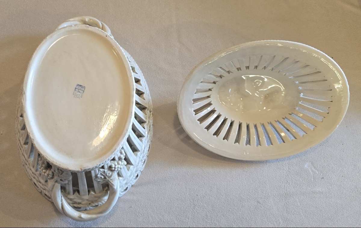 Antico centrotavola in maiolica traforata italiana-photo-2