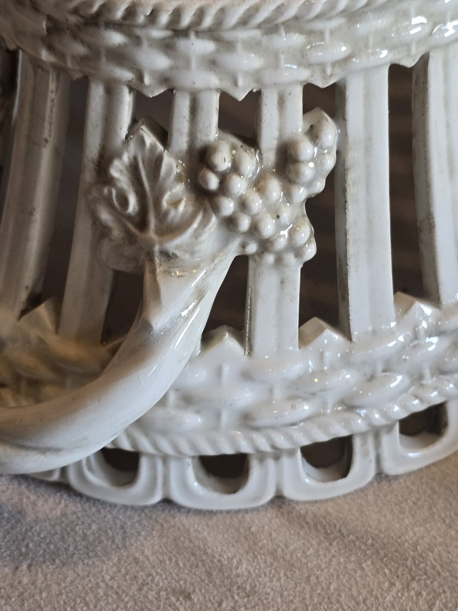 Antico centrotavola in maiolica traforata italiana-photo-5