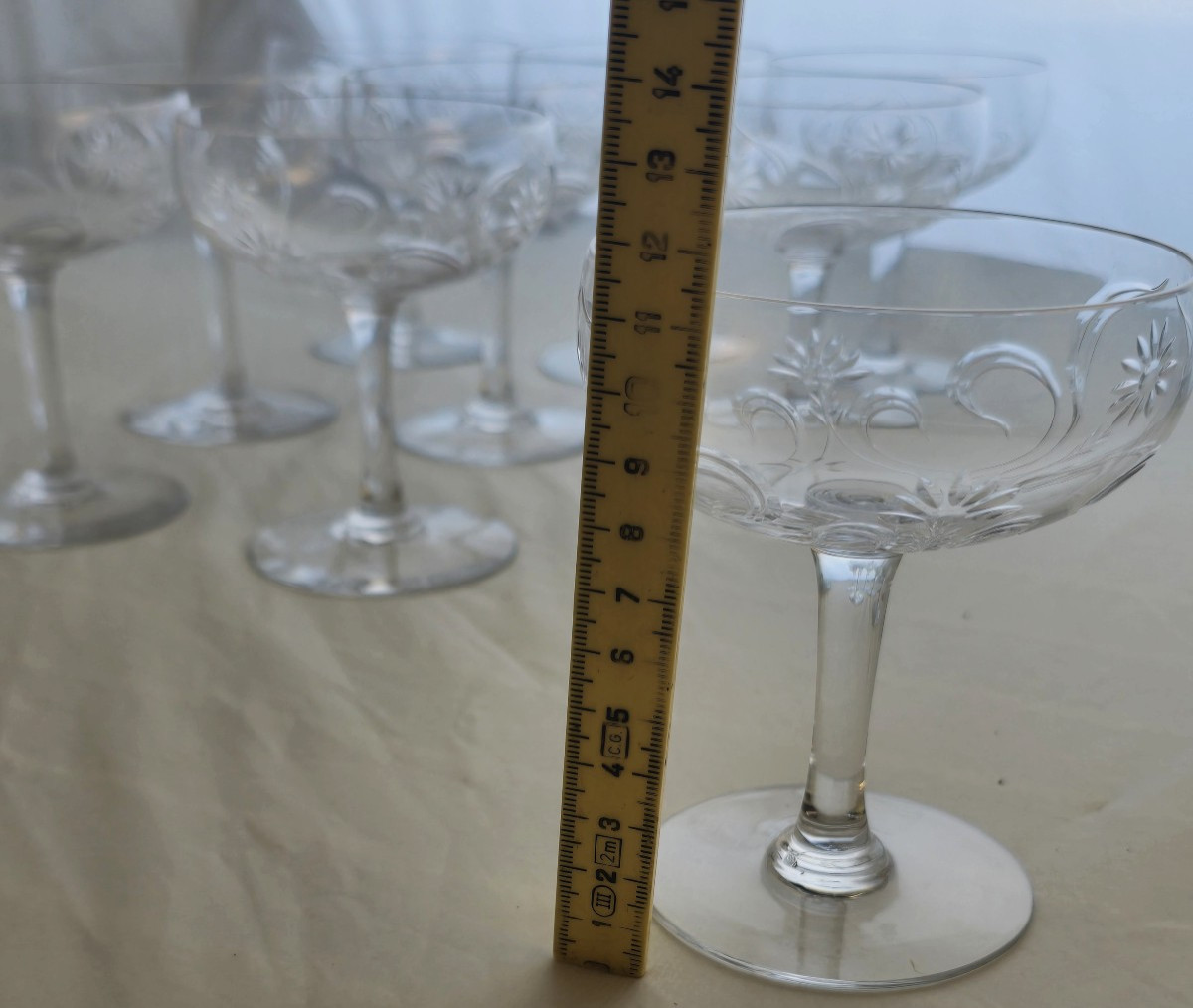 Lotto di 9 coppe da champagne Liberty in cristallo inciso-photo-6