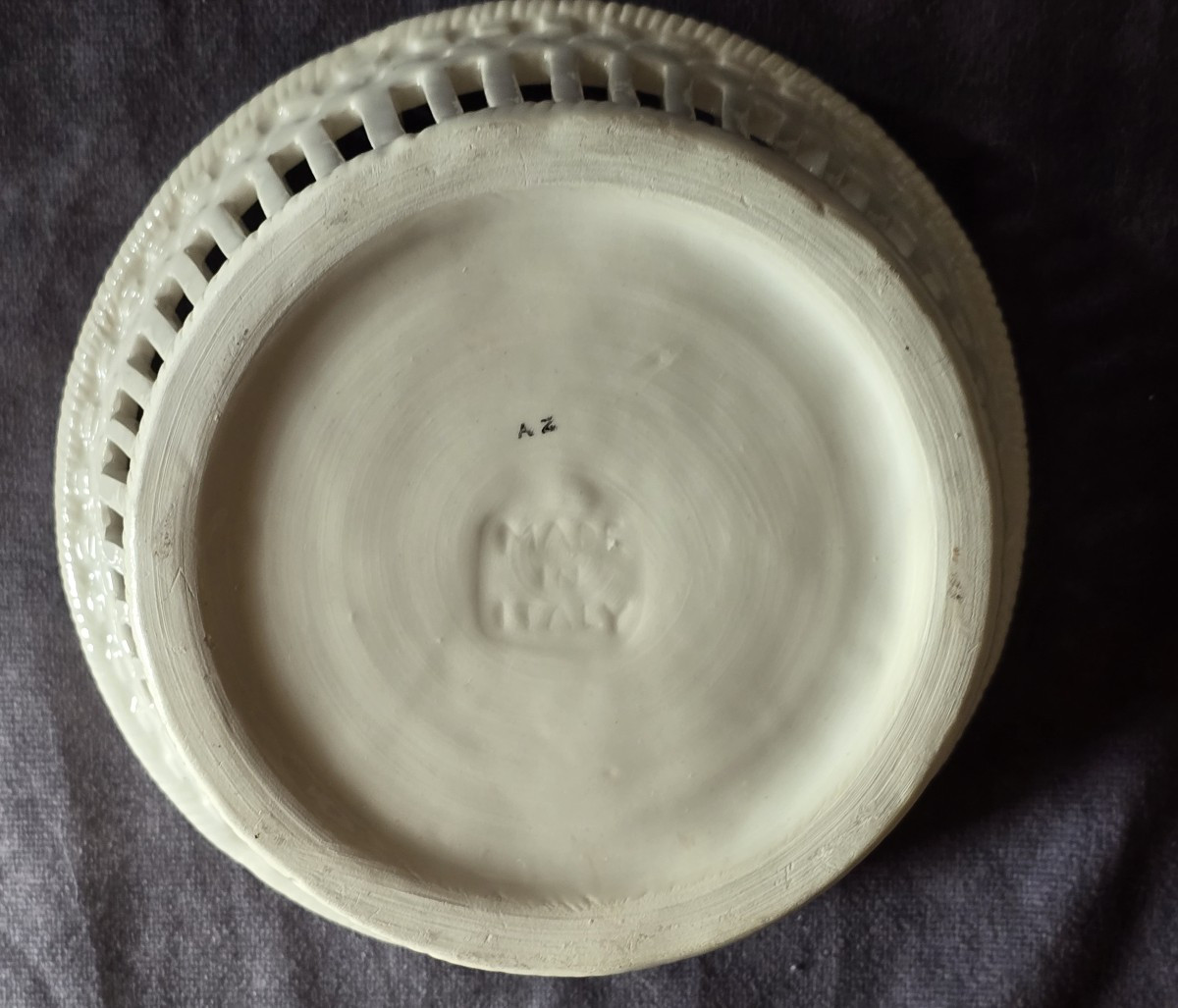 due antichi cestini in ceramica traforata di Bassano-photo-1
