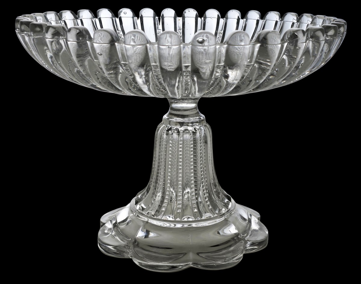 Antica alzatina in vetro stampato Baccarat 24 cm di diametro