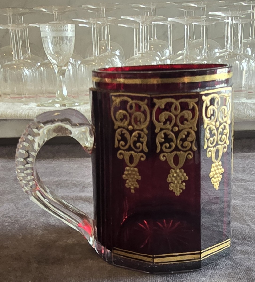 Antico boccale da birra in cristallo di Boemia rosso -photo-5