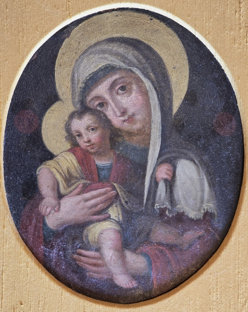 Dipinto antico a olio su rame raffigurante la Vergine con il Bambino Gesù, con cornice dorata-photo-2