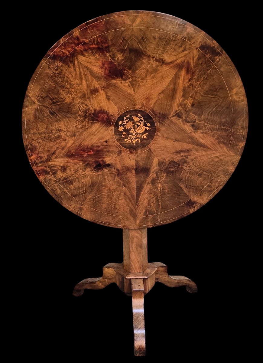 Antico tavolino a vela