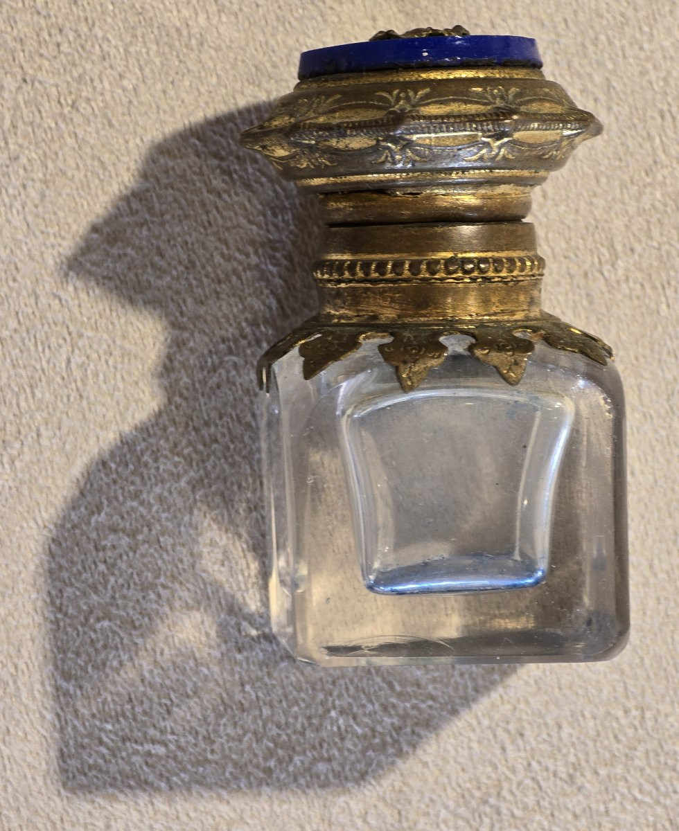 Antico flacone di profumo '800 di forma quadrata-photo-4