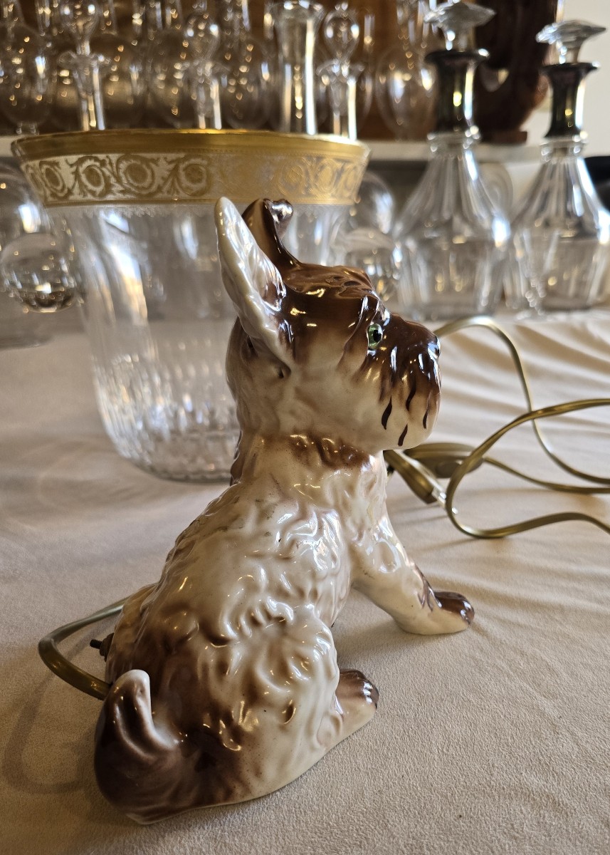 Antica lampada veilleuse a forma di cane terrier in ceramica giapponese-photo-1