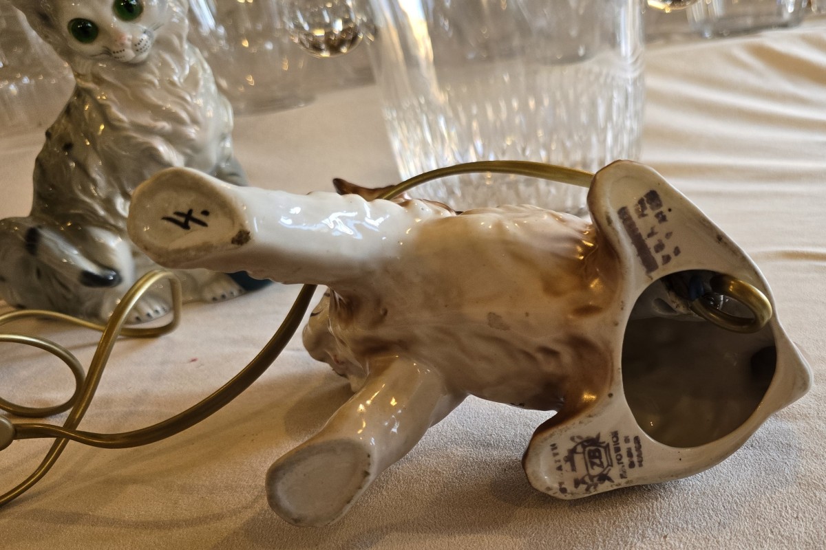 Antica lampada veilleuse a forma di cane terrier in ceramica giapponese-photo-2