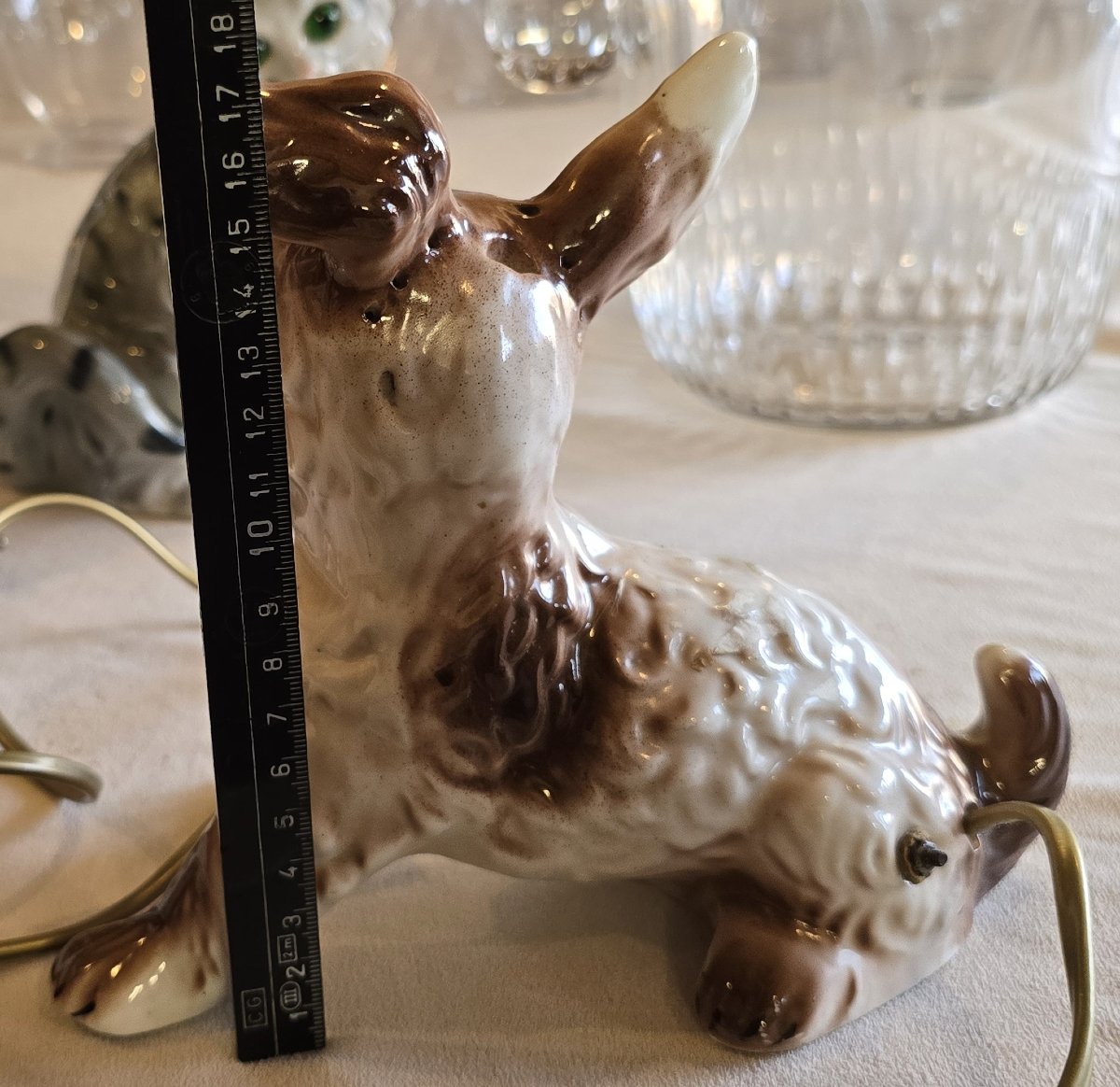 Antica lampada veilleuse a forma di cane terrier in ceramica giapponese-photo-4
