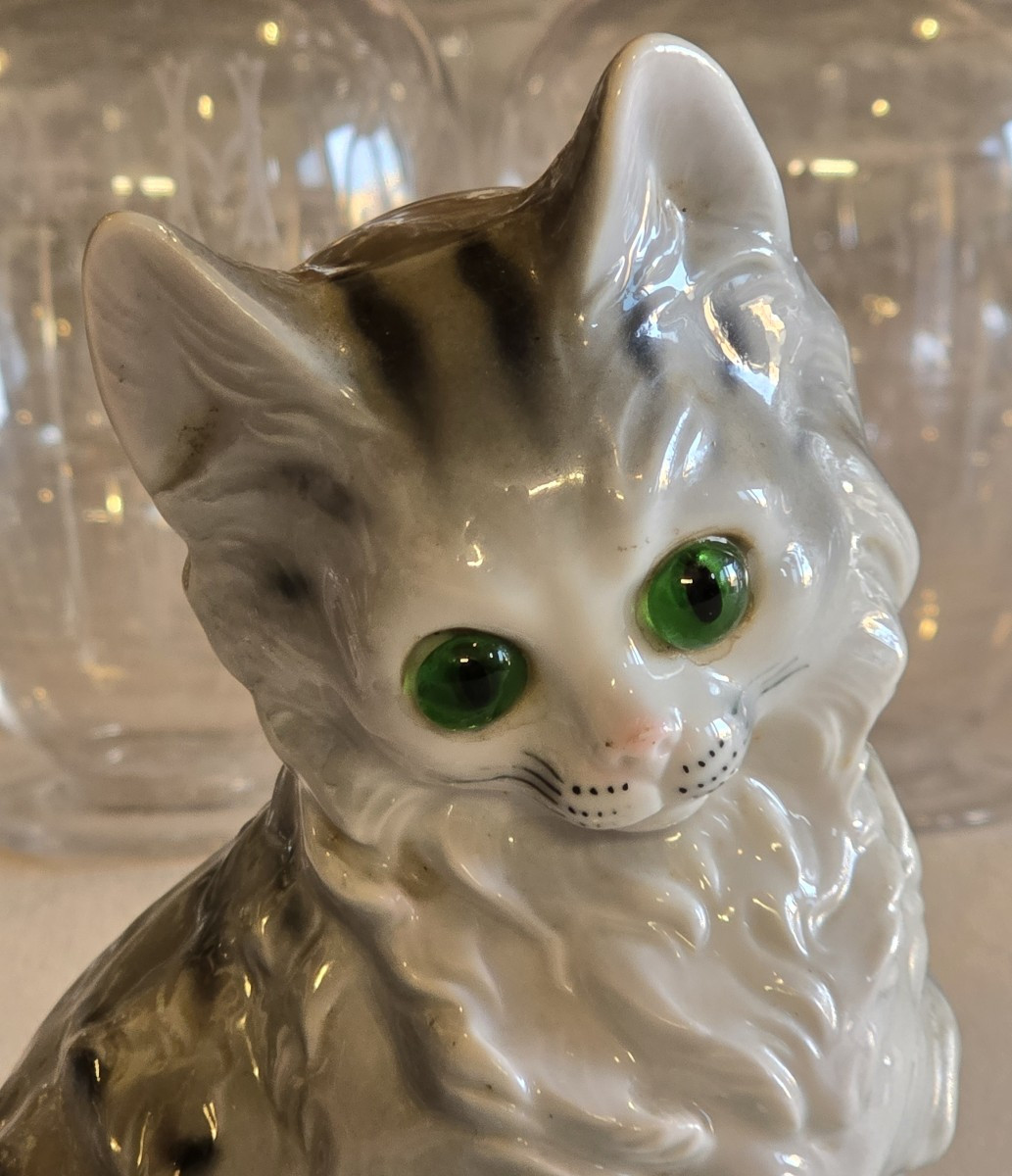 Antica lampada veilleuse in ceramica a forma di gatto.-photo-2