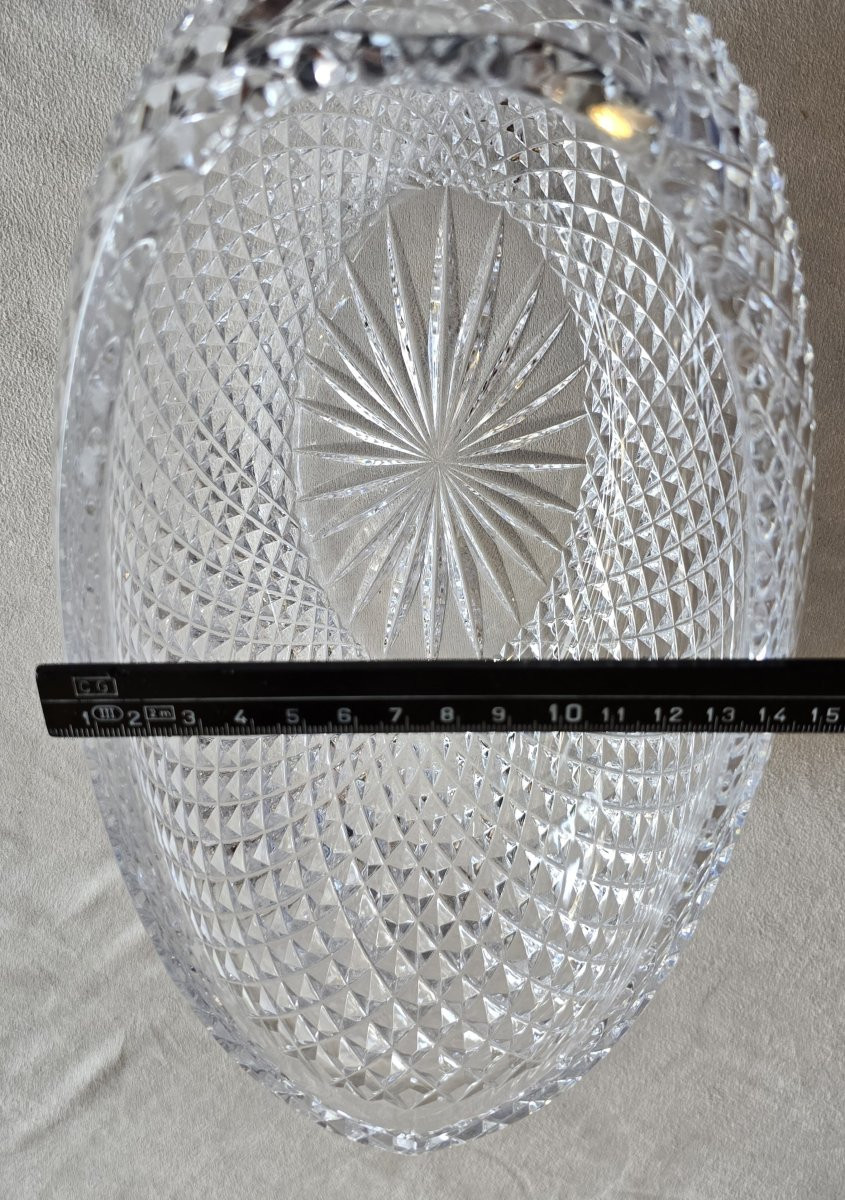 Antica coppa in cristallo di Boemia, a forma di mezzaluna, con taglio a punte di diamante-photo-2