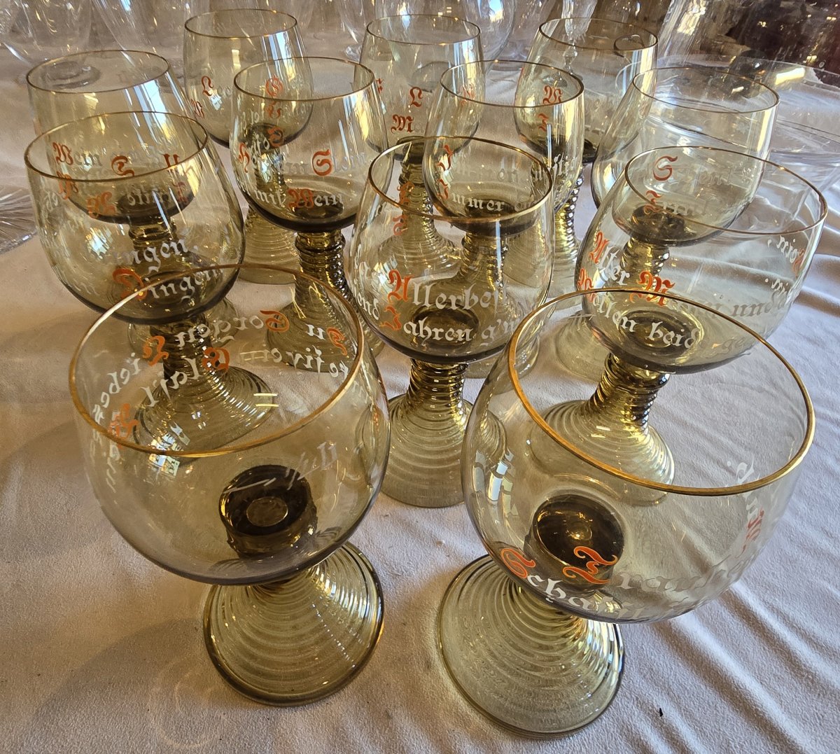Serie di 12 bicchieri da vino Römer in vetro soffiato smaltato-photo-3