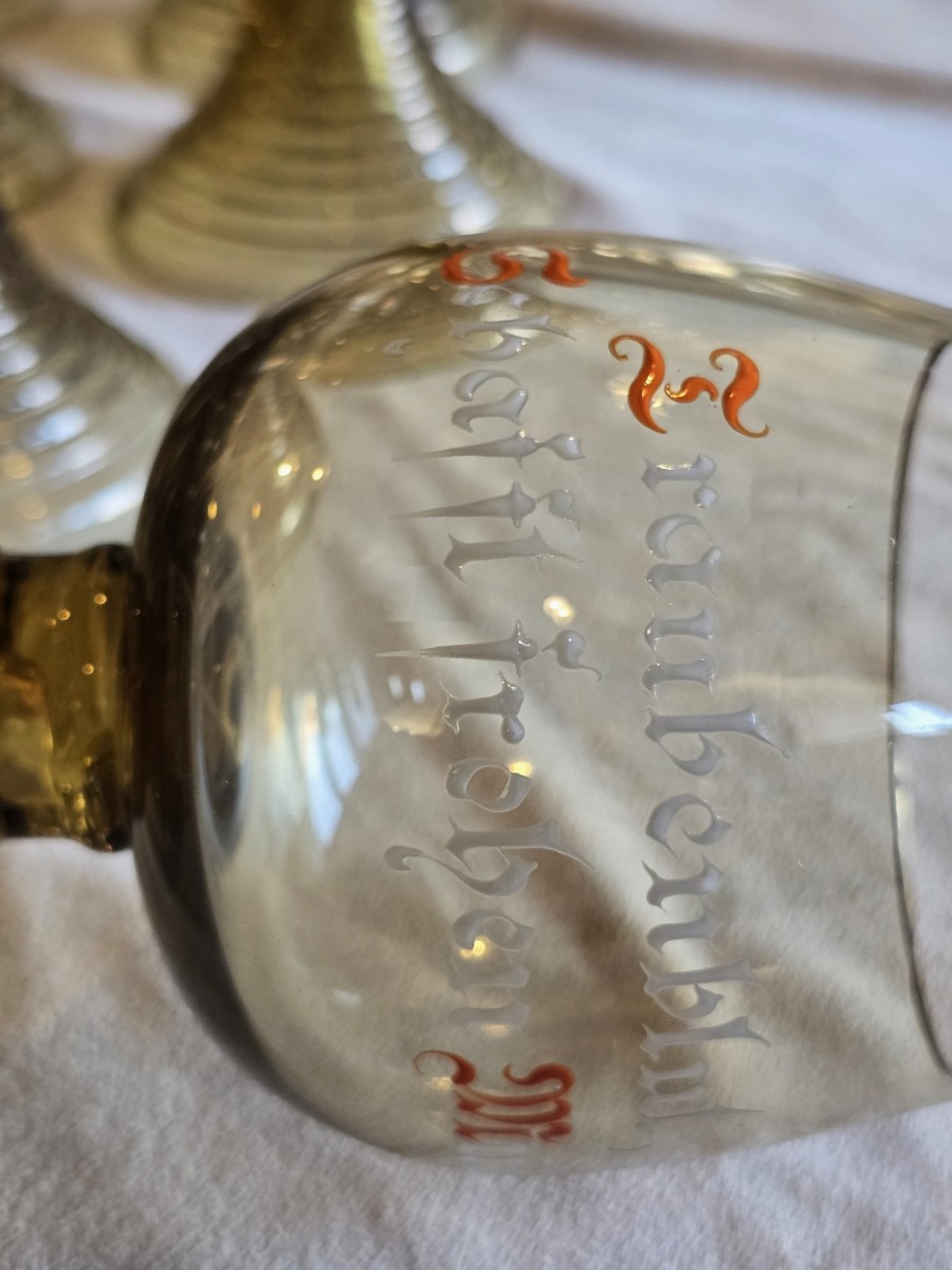 Serie di 12 bicchieri da vino Römer in vetro soffiato smaltato-photo-2