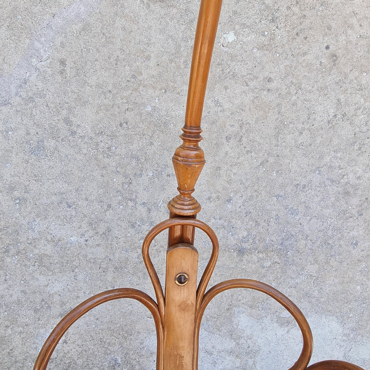 Antica culla Thonet in faggio curvato-photo-1