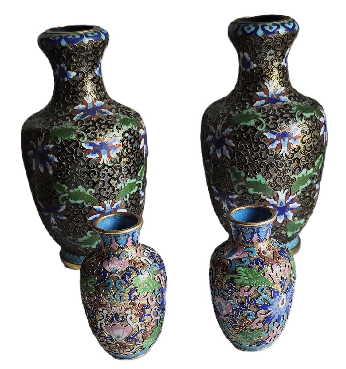 Quattro antichi vasi cloisonné in smalto policromo su struttura in ottone-photo-2
