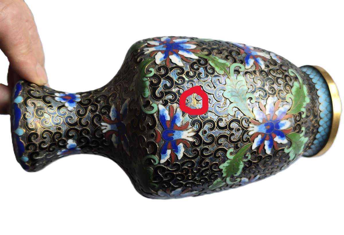 Quattro antichi vasi cloisonné in smalto policromo su struttura in ottone-photo-5