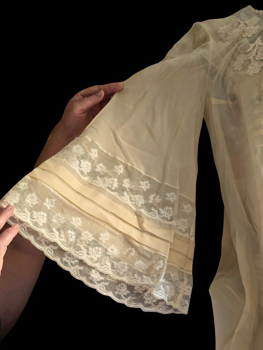 Completo vestaglia e camicia da notte in seta e trine-photo-8