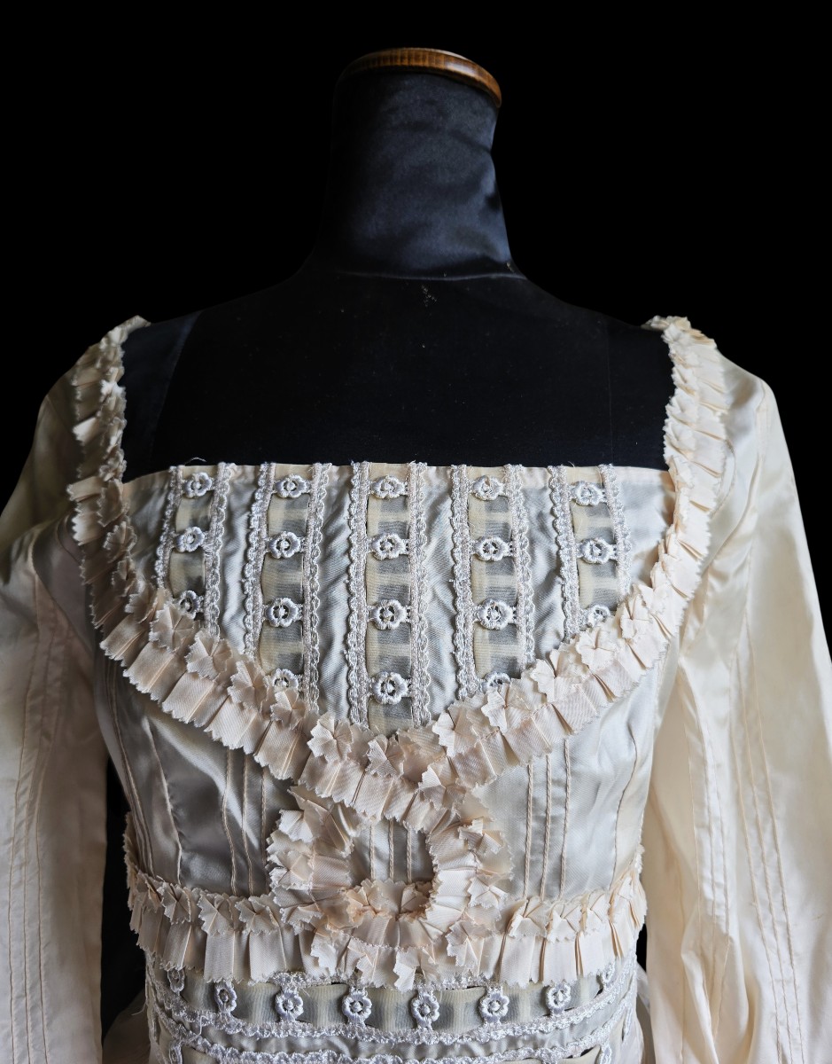 Camicia retrò in seta con applicazioni di pizzo-photo-4