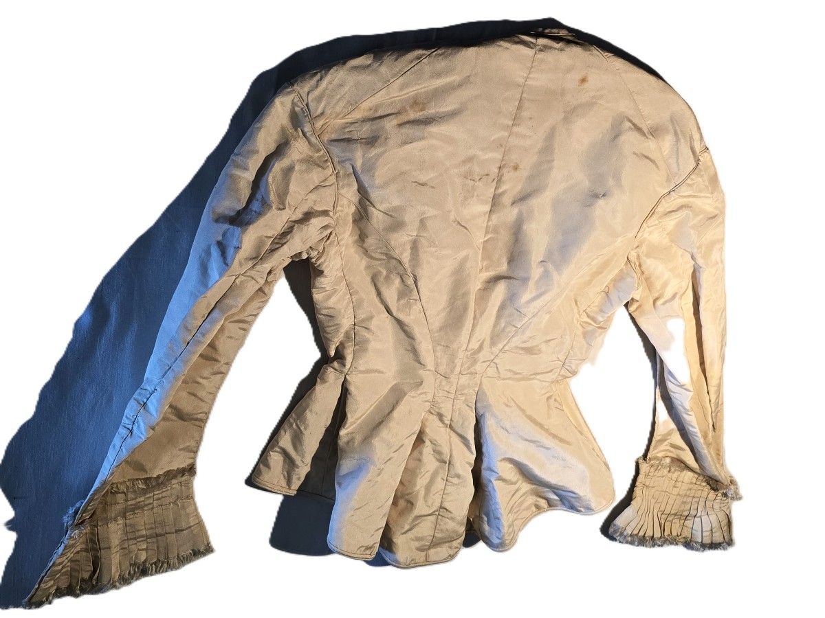 Antico corsetto da giorno in seta con stecche di balena, databile intorno al 1880-photo-1