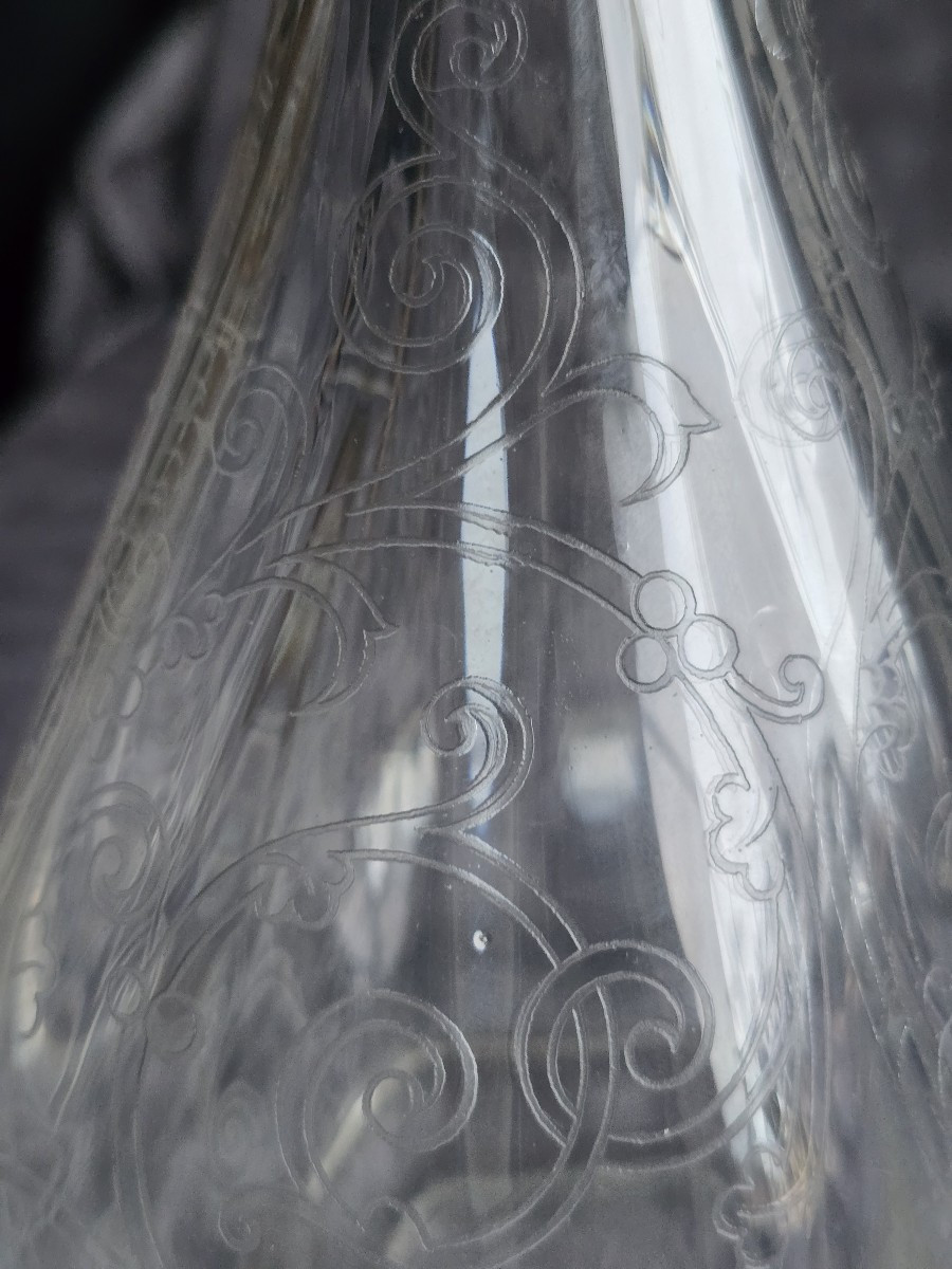 Antica bottiglia in cristallo inciso – Boemia, nel gusto di Moser, circa 1920–1940-photo-4