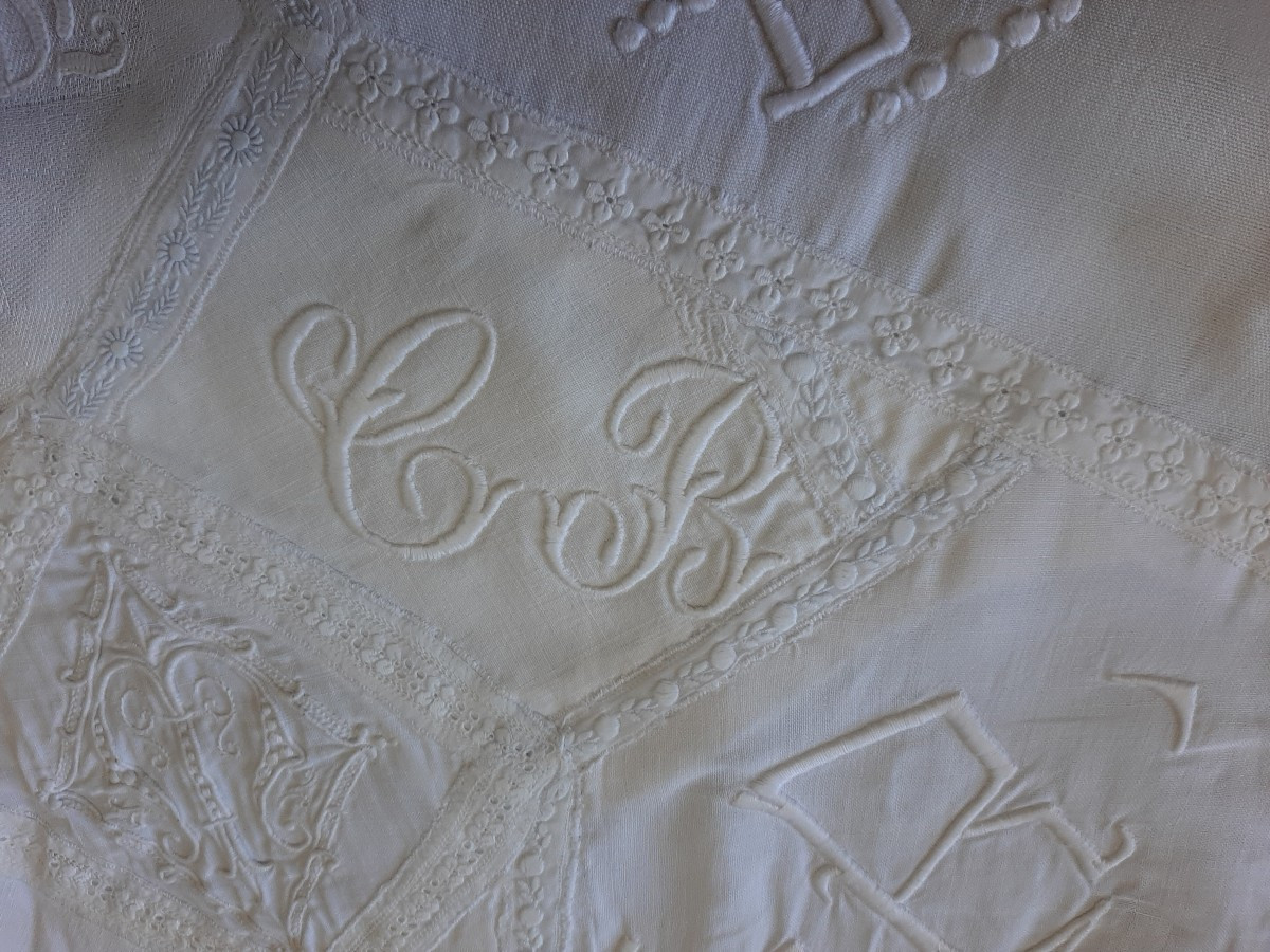 Antica fodera per cuscino in patchwork di monogrammi ricamati-photo-4