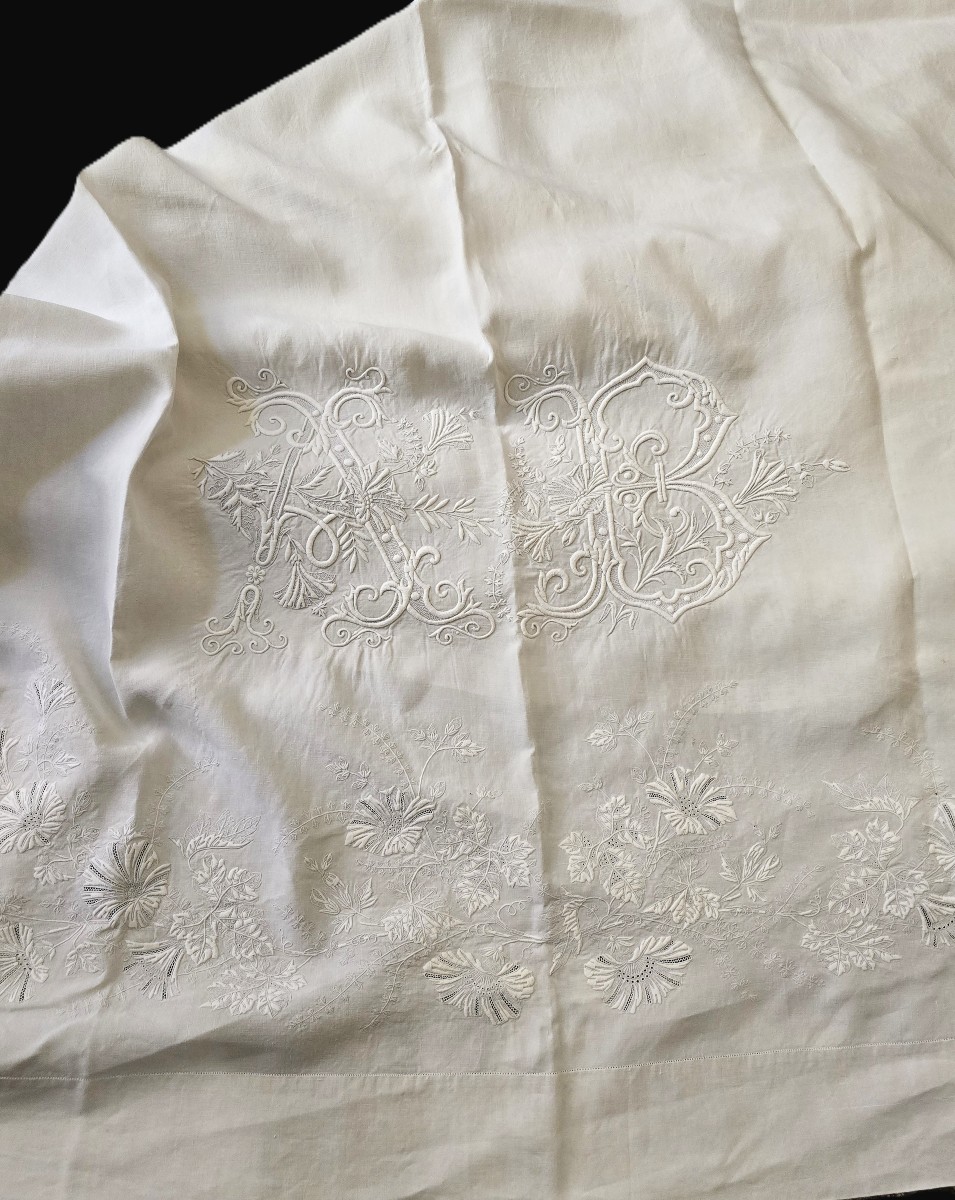 Grande lenzuolo '800 in lino, riccamente ricamato a mano con monogramma “AB”-photo-3