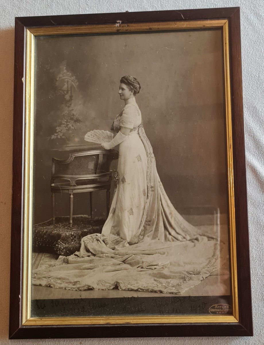 Fotografia argentica di una dama aristocratica, Kaufhaus des Westens, Berlino, circa 1910