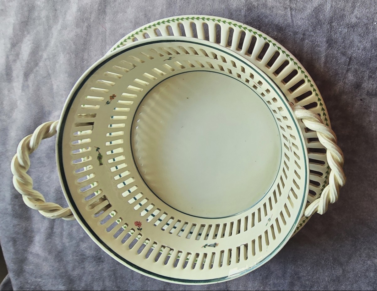 Cestino e il suo piatto  maiolica traforata e dipinta, Bassanello Italia, datati febbraio 1964-photo-2