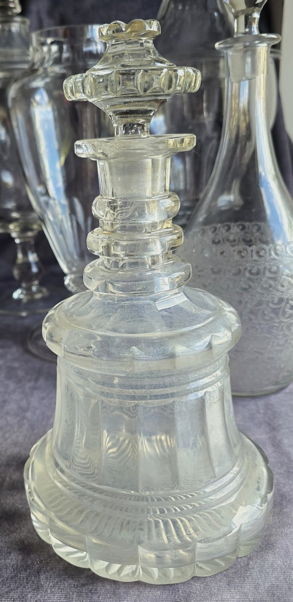 Antica bottiglia decanter in cristallo molato, XIX secolo
