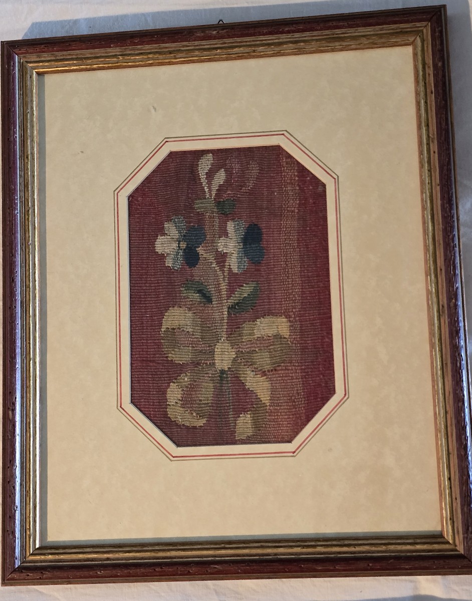 Quattro frammenti di arazzo di Aubusson incorniciati, XVIII secolo-photo-4