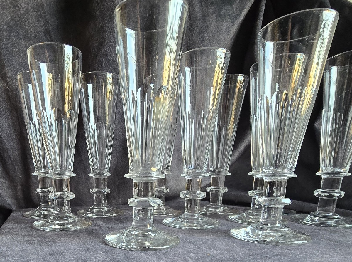 Servizio di 12 flute antiche in cristallo molato