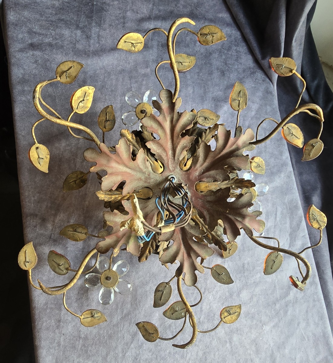 Antica plafoniera Banci in ferro dorato, cristalli e cabochon di vetro-photo-4