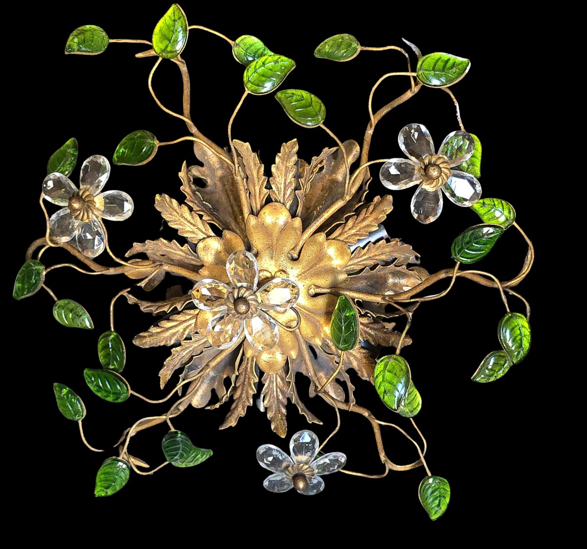 Antica plafoniera Banci in ferro dorato con fiori in cristallo e foglie cabochon di vetro