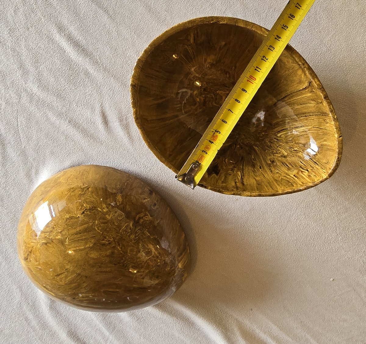 scatola in ceramica neriage a forma di uovo – Italia, circa 1960-photo-4