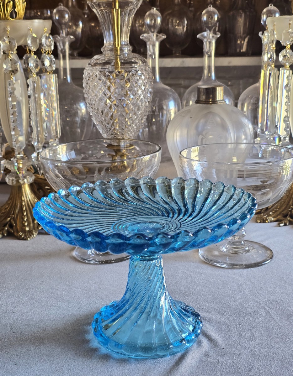 Antica alzatina in vetro stampato modello Bambou di Baccarat