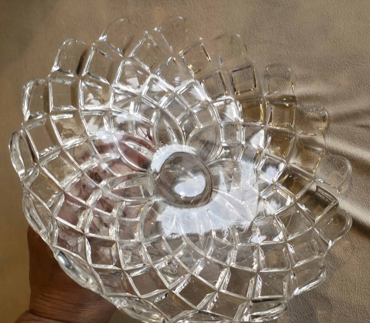 Alzatina antica in vetro stampato Baccarat-photo-4